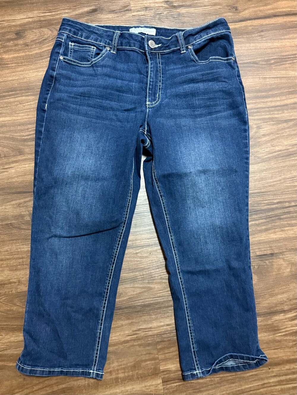 Est. 1946 Denim Cropped Jeans Women's Size 14 embroidered pockets